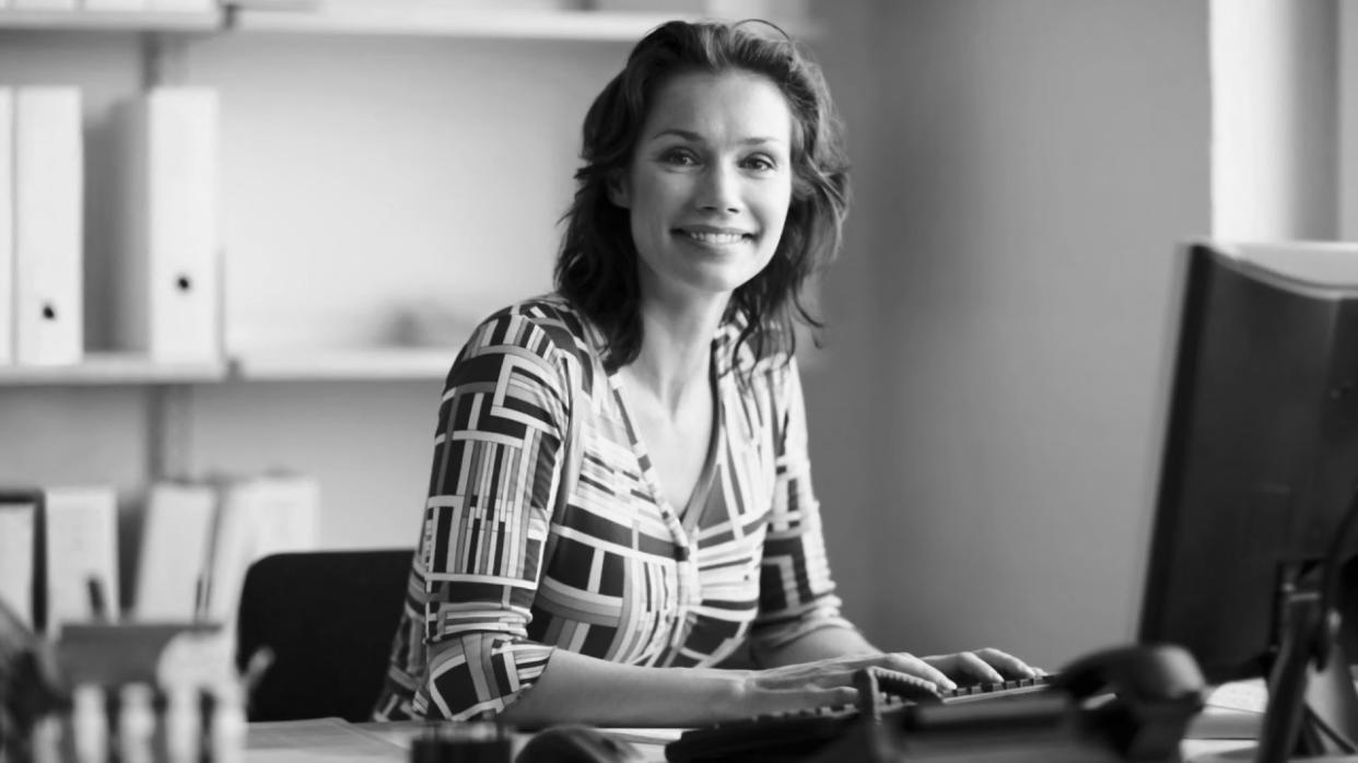 Persönliche Beratungssituation im Elaraanova Büro